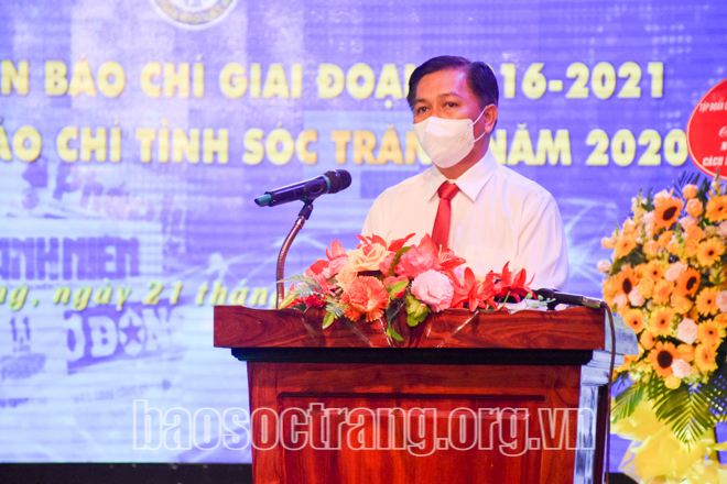 Chủ tịch UBND tỉnh Trần Văn Lâu phát biểu tại buổi lễ. Ảnh: THIỆN HẢI